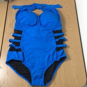 New Women’s Venus Super Sexy 1pc Sheer Sides Swimsuit Blue Size 24